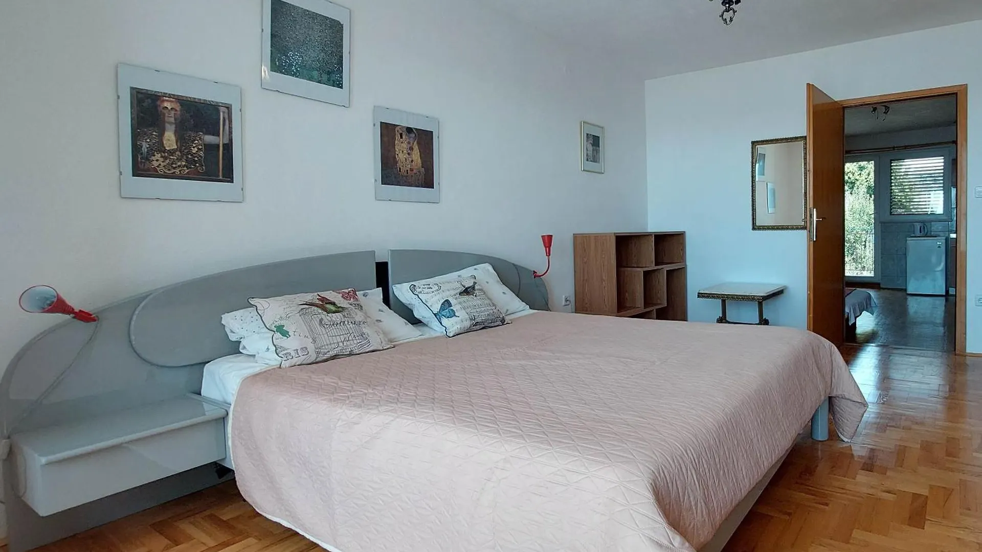 Apartments Dara Crikvenica 0*,  Croatia